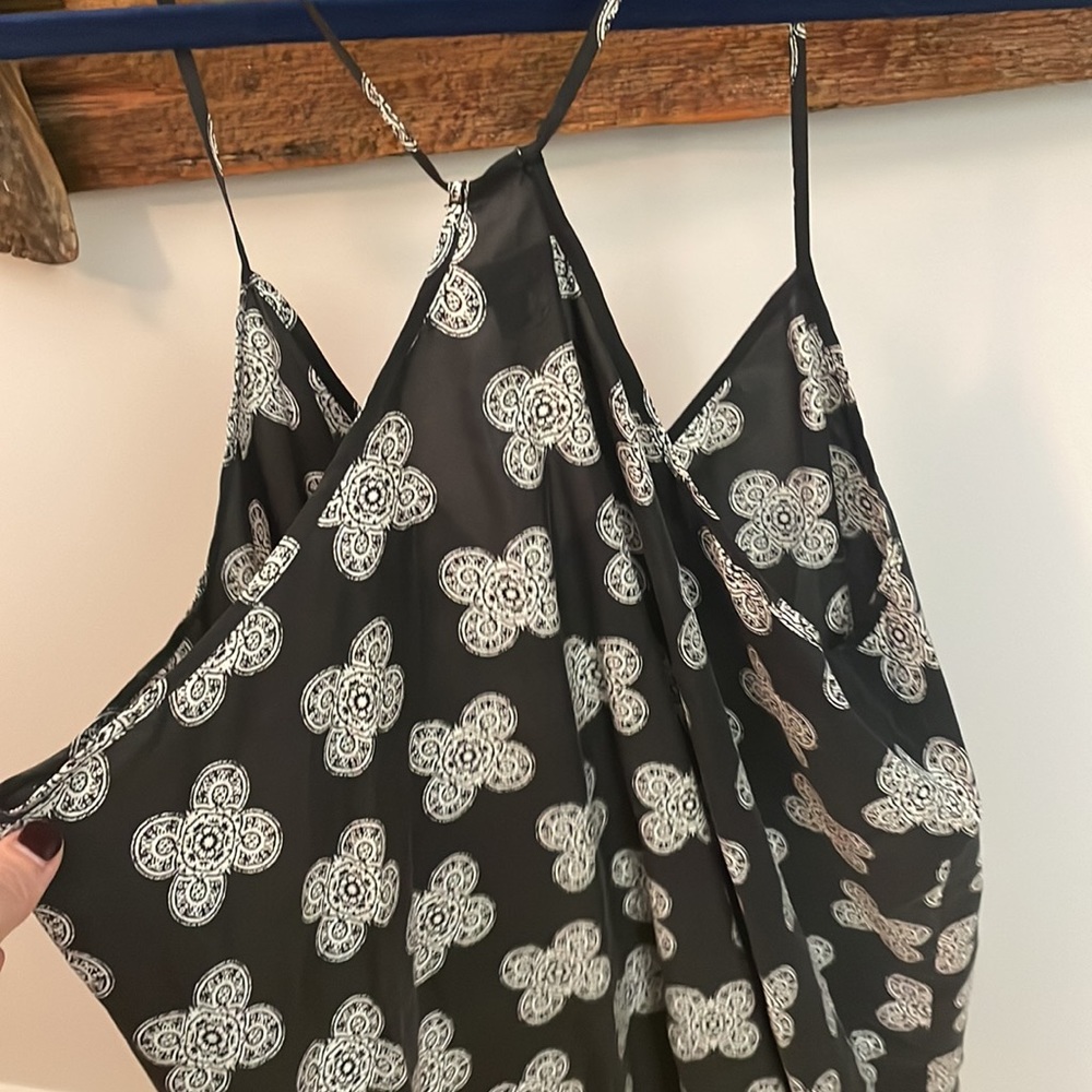 Barely worn silk top - Picture 3 of 3